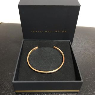 ダニエルウェリントン(Daniel Wellington)のDaniel Wellington バングル(ブレスレット/バングル)