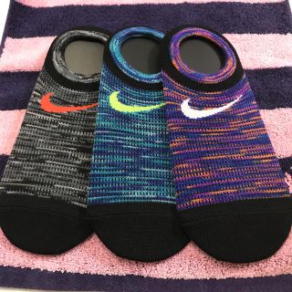 ナイキ(NIKE)の☆新品 ナイキ靴下  カバーソックス(ソックス)