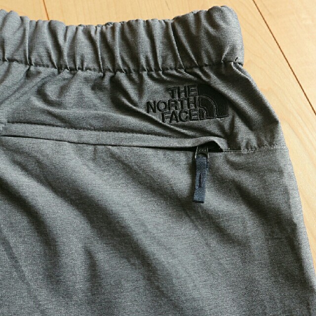 THE NORTH FACE(ザノースフェイス)のザ ノースフェイス  マウンテン アクティブ パンツ レディースのパンツ(カジュアルパンツ)の商品写真