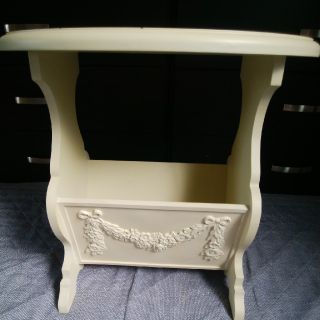 LAURA ASHLEY(机/テーブル)のフリマアイテム一覧 LAURA ASHLEY(机/テーブル)のフリマアイテム一覧