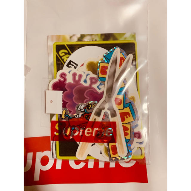 Supreme(シュプリーム)のSupreme  power drill pin ＆ステッカー エンタメ/ホビーのアニメグッズ(バッジ/ピンバッジ)の商品写真