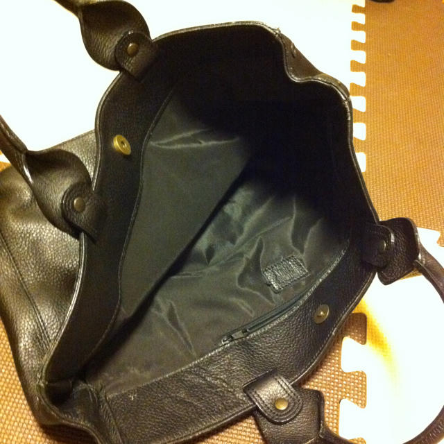 NATURAL BEAUTY BASIC(ナチュラルビューティーベーシック)の黒革お仕事バッグ レディースのバッグ(トートバッグ)の商品写真
