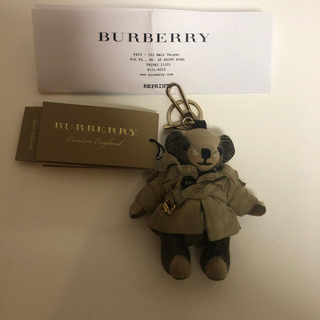 BURBERRY(バーバリー)のバーバリー クマちゃん バーバリーコートキーホルダー レディースのファッション小物(キーホルダー)の商品写真