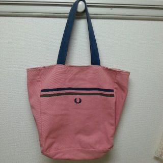 フレッドペリー(FRED PERRY)のFred Perryピンクトートバッグ(トートバッグ)