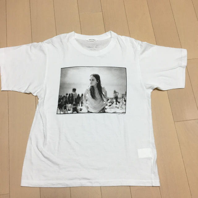 holiday(ホリデイ)のHOLIDAY Tシャツ レディースのトップス(Tシャツ(半袖/袖なし))の商品写真