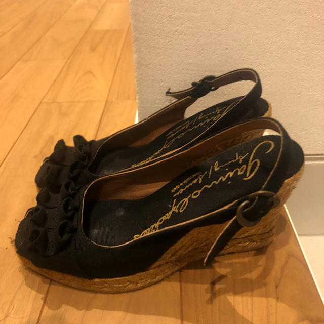 gaimo(ガイモ)のgaimo黒ウェッジソールサンダル レディースの靴/シューズ(サンダル)の商品写真