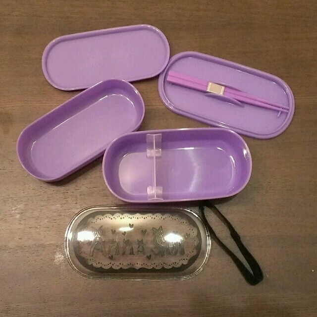 ANNA SUI(アナスイ)の新品☆非売品☆ANNA SUIお弁当箱 インテリア/住まい/日用品のキッチン/食器(弁当用品)の商品写真