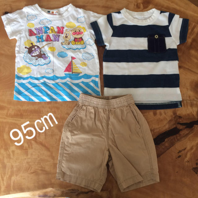 UNIQLO(ユニクロ)の95 半袖 トップス パンツ 3点セット キッズ/ベビー/マタニティのキッズ服男の子用(90cm~)(パンツ/スパッツ)の商品写真