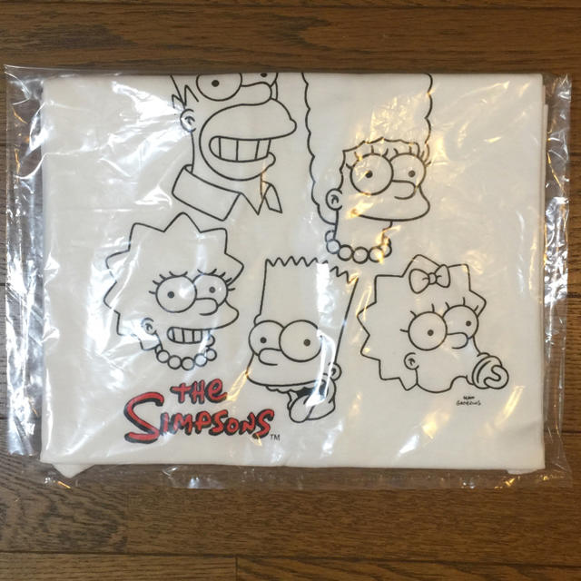 SIMPSON(シンプソン)の【新品】シンプソンズ Ｔシャツ  バート ホーマー マージ リサ マギー メンズのトップス(Tシャツ/カットソー(半袖/袖なし))の商品写真