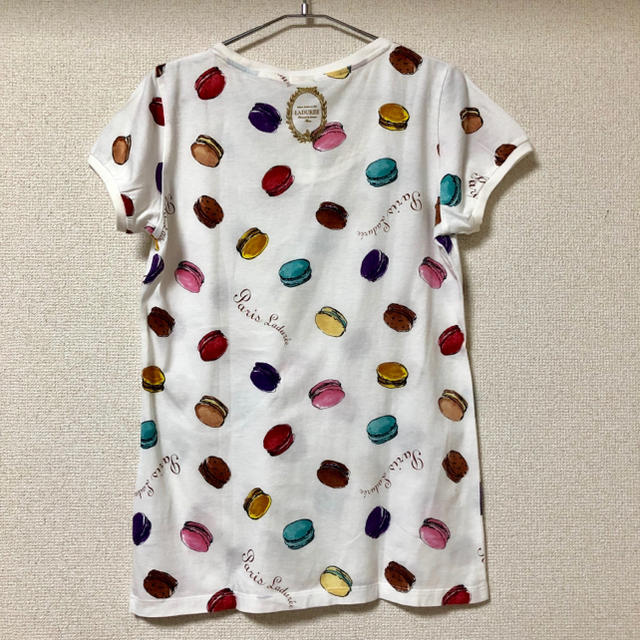 LADUREE(ラデュレ)のUNIQLO × LADUREE Tシャツ レディースのトップス(Tシャツ(半袖/袖なし))の商品写真