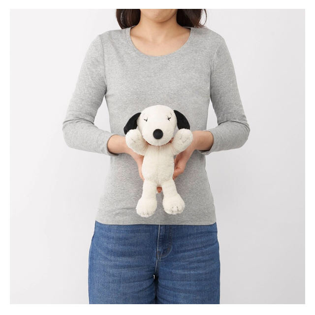 SNOOPY(スヌーピー)のkaws snoopy UNIQLO ぬいぐるみ エンタメ/ホビーのおもちゃ/ぬいぐるみ(ぬいぐるみ)の商品写真