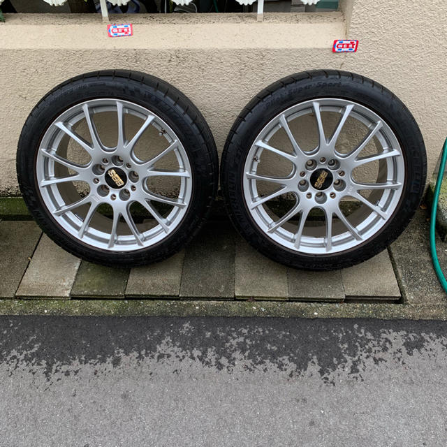 BBS RE-V 057 18インチ 8.0j +43 245/40R18 自動車/バイクの自動車(タイヤ・ホイールセット)の商品写真