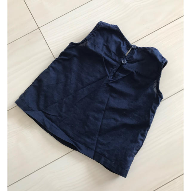 babyGAP(ベビーギャップ)のbaby gap＊ノースリーブブラウス キッズ/ベビー/マタニティのベビー服(~85cm)(タンクトップ/キャミソール)の商品写真