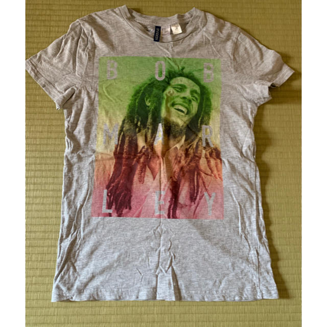 H&M(エイチアンドエム)のBOB MARLEY グレー 半袖 ジャマイカ レゲエ ミュージシャン メンズのトップス(Tシャツ/カットソー(半袖/袖なし))の商品写真