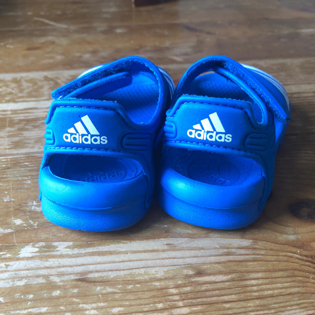 adidas(アディダス)の12.0  アディダスサンダル キッズ/ベビー/マタニティのベビー靴/シューズ(~14cm)(サンダル)の商品写真