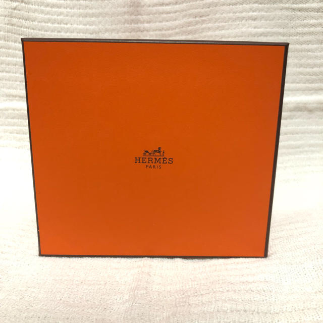 Hermes(エルメス)の未使用☆エルメス マグカップ H DECO HERMES PARIS Hデコ インテリア/住まい/日用品のキッチン/食器(グラス/カップ)の商品写真