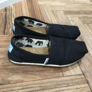 トムズ(TOMS)のTOMS 黒 エスパドリーユ  w6 23㎝(スリッポン/モカシン)