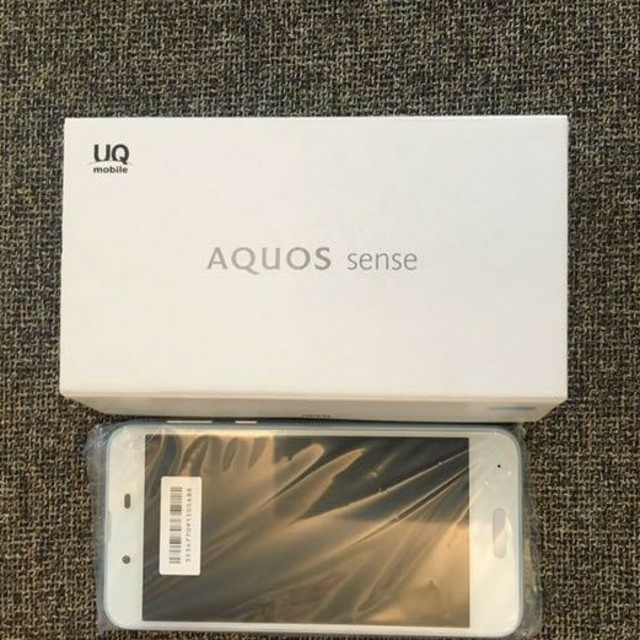 AQUOS sense SHV40 SIMフリー　スマホ