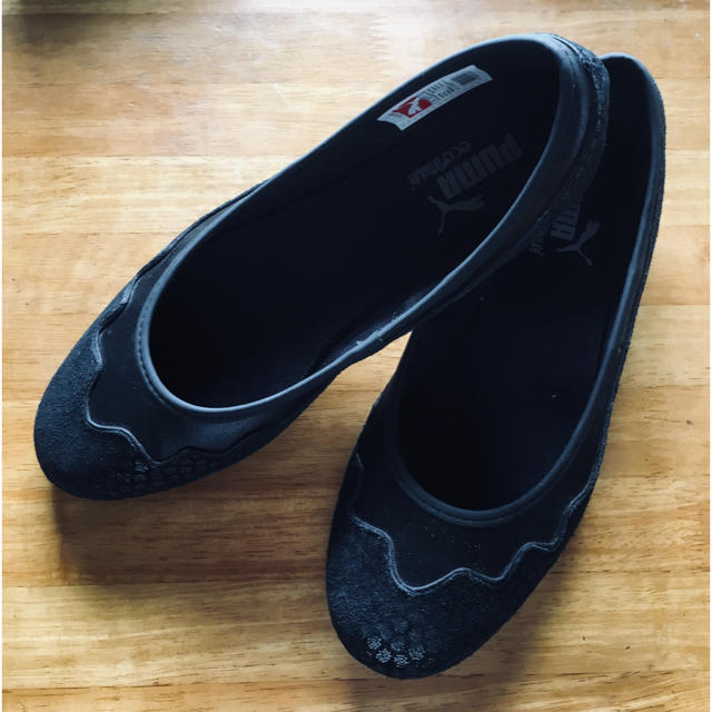 PUMA(プーマ)のpuma プーマ レディース フラットシューズ  黒 24.5 レディースの靴/シューズ(ハイヒール/パンプス)の商品写真