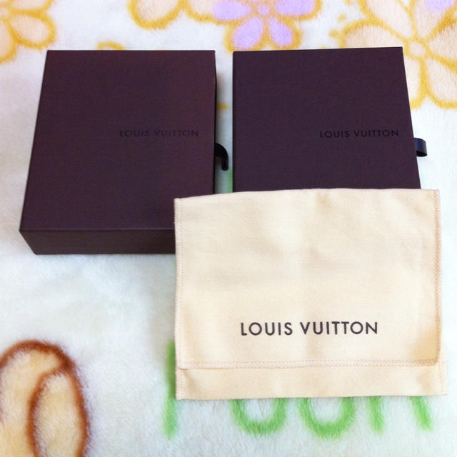 LOUIS VUITTON(ルイヴィトン)のLOUIS VUITTON♡袋・ケース レディースのバッグ(ショップ袋)の商品写真