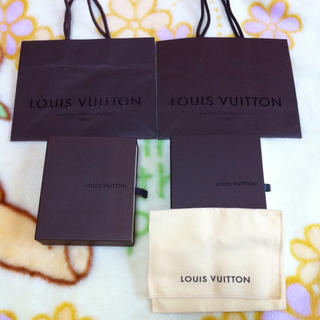 ルイヴィトン(LOUIS VUITTON)のLOUIS VUITTON♡袋・ケース(ショップ袋)