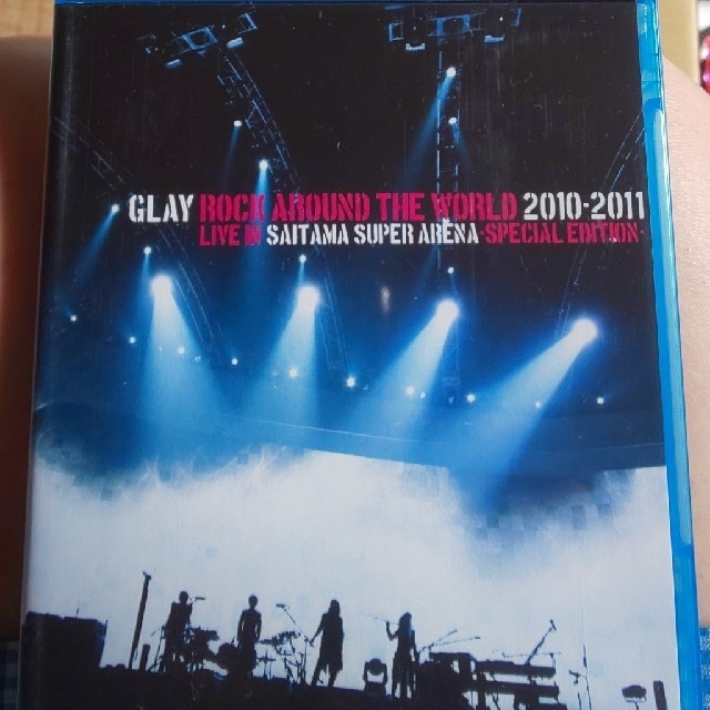 GLAY Blu-ray  ライブ 映像‼️ロックアラウンド ザ ワールド エンタメ/ホビーのDVD/ブルーレイ(ミュージック)の商品写真