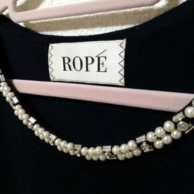 ROPE’(ロペ)のROPE ビジューニット 半袖 ネイビー まま様専用 レディースのトップス(カットソー(半袖/袖なし))の商品写真