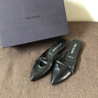 プラダ(PRADA)のお取り置き中です！！プラダ フラットミュール(サンダル)