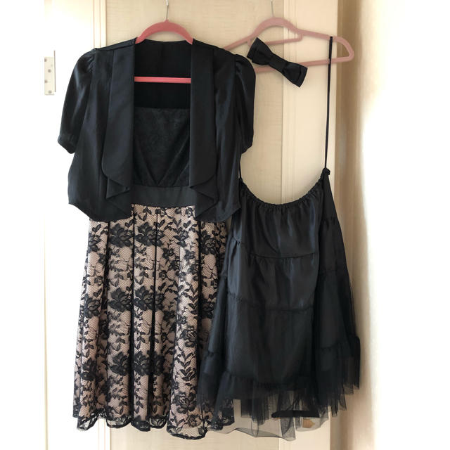 マルイ(マルイ)のペチコート付き☆サテンレースドレス☆ レディースのフォーマル/ドレス(ミディアムドレス)の商品写真