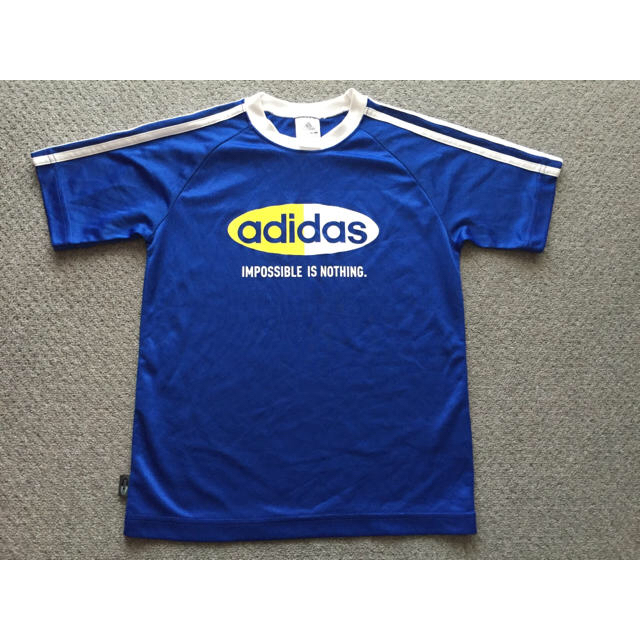 adidas(アディダス)のadidasアディダス★ロゴ＆ライン入り半袖Ｔシャツ★ブルー青140 キッズ/ベビー/マタニティのキッズ服男の子用(90cm~)(Tシャツ/カットソー)の商品写真