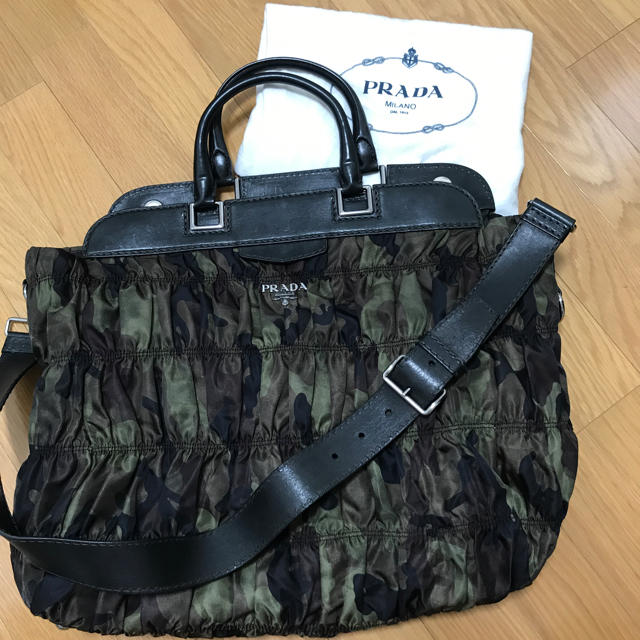 適切な価格 PRADA ギャザー カモフラ柄 バッグ ショルダー トート