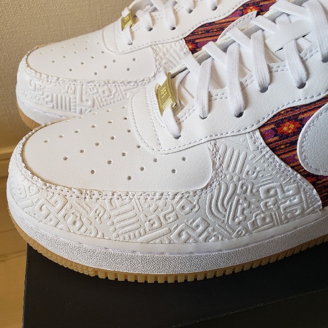 NIKE(ナイキ)のてんてん様専用 28㎝ NIKE AIR FORCE 1 ’07 LV8 メンズの靴/シューズ(スニーカー)の商品写真