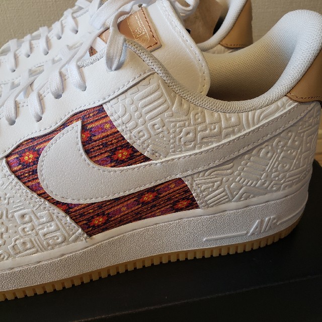 NIKE(ナイキ)のてんてん様専用 28㎝ NIKE AIR FORCE 1 ’07 LV8 メンズの靴/シューズ(スニーカー)の商品写真