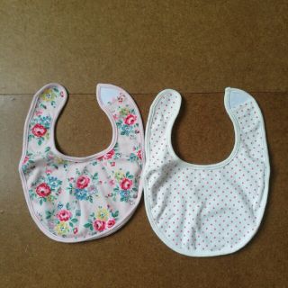 キャスキッドソン(Cath Kidston)の＊専用＊[水通しのみ]キャス・キッドソンスタイ(ベビースタイ/よだれかけ)