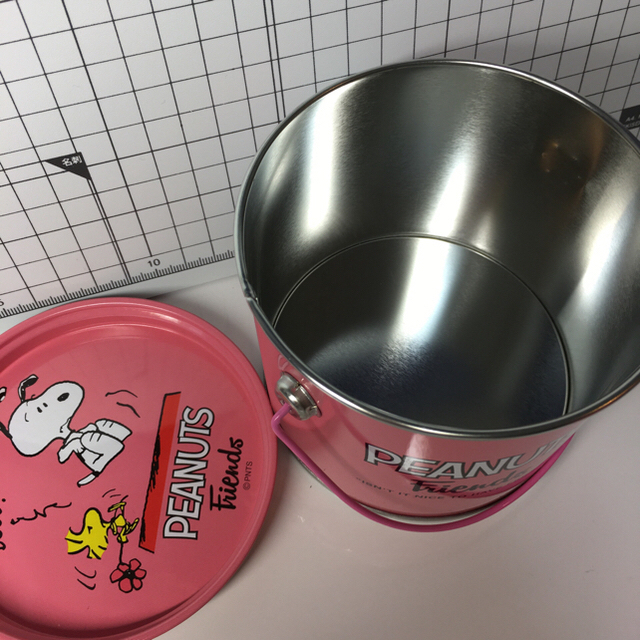 SNOOPY(スヌーピー)のスヌーピー  ペール缶2個セット エンタメ/ホビーのおもちゃ/ぬいぐるみ(キャラクターグッズ)の商品写真