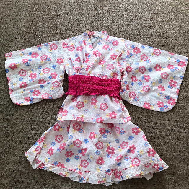 Branshes(ブランシェス)の100 浴衣 ブランシェス 女の子 キッズ/ベビー/マタニティのキッズ服女の子用(90cm~)(甚平/浴衣)の商品写真