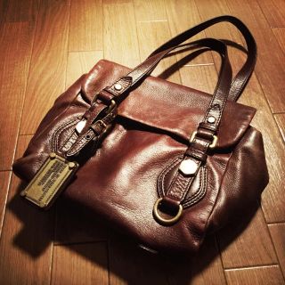 マークバイマークジェイコブス(MARC BY MARC JACOBS)の★美品★マークジェイコブス MARC  JACOBS レザー バッグ★(ショルダーバッグ)