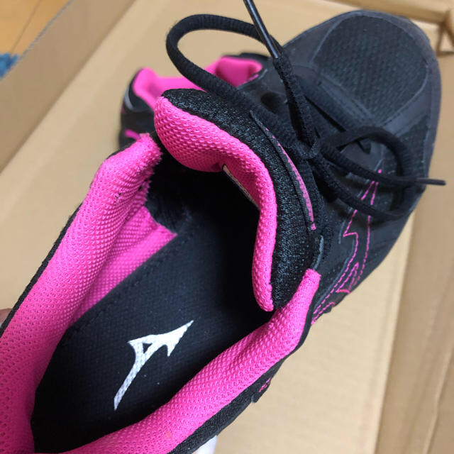 MIZUNO(ミズノ)のミズノ スニーカー 23.5 レディースの靴/シューズ(スニーカー)の商品写真