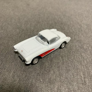 シボレー(Chevrolet)の1957 シボレー コルベット ミニカー ホワイト 1/64サイズ(ミニカー)