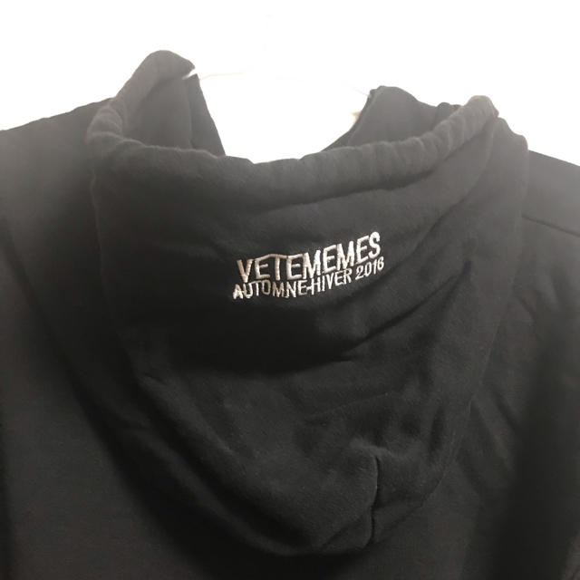 vetememes パーカー メンズのトップス(パーカー)の商品写真