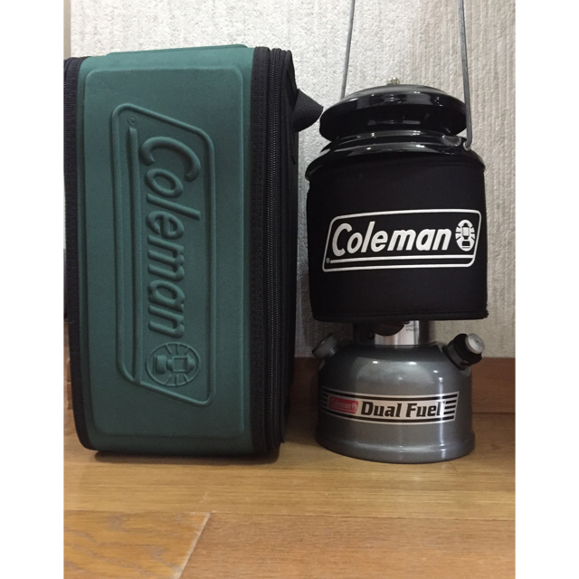 Coleman(コールマン)のコールマンツーマントルDual Fuel 285 ケース付、点灯テスト済。 スポーツ/アウトドアのアウトドア(ライト/ランタン)の商品写真