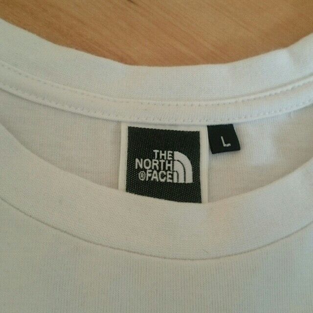 THE NORTH FACE(ザノースフェイス)のﾉｰｽﾌｪｲｽ☆美品ﾎﾞｰﾀﾞｰT/送込 メンズのトップス(Tシャツ/カットソー(半袖/袖なし))の商品写真