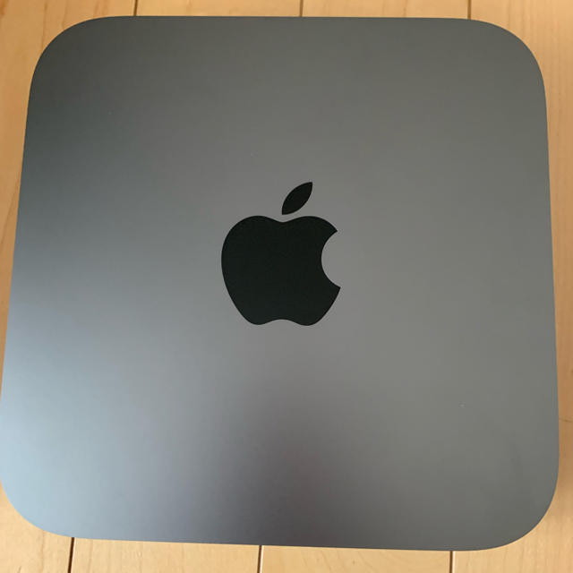 Apple(アップル)のApple Mac mini 2018 メモリ16GB 良品 スマホ/家電/カメラのPC/タブレット(デスクトップ型PC)の商品写真