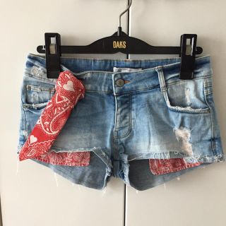 ザラ(ZARA)の【ゆーっこ様専用】ザラ デニム ショートパンツ(ショートパンツ)