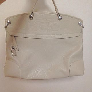 フルラ(Furla)の［チャコ様専用］本日のみ値下げ超美品FURLAパイパー (ショルダーバッグ)