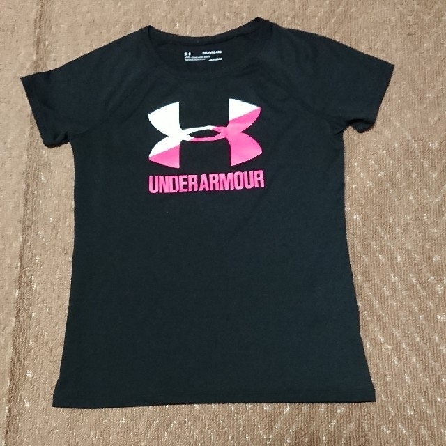 UNDER ARMOUR(アンダーアーマー)の 《mamiccyan専用》UNDER ARMOUR 160 ２点 キッズ/ベビー/マタニティのキッズ服女の子用(90cm~)(Tシャツ/カットソー)の商品写真