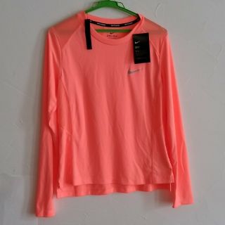 ナイキ(NIKE)のナイキ スポーツウェア 長袖 レディース DRI-FIT (Tシャツ(長袖/七分))