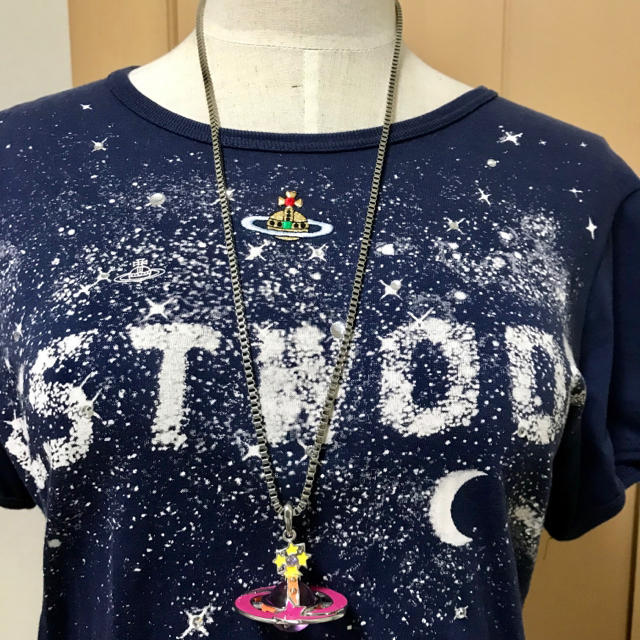 Vivienne Westwood(ヴィヴィアンウエストウッド)のヴィヴィアン ラージ 流星 パープル  オーブ ネックレス レディースのアクセサリー(ネックレス)の商品写真