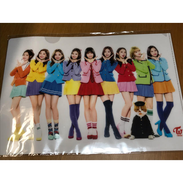 TWICE エンタメ/ホビーのCD(K-POP/アジア)の商品写真