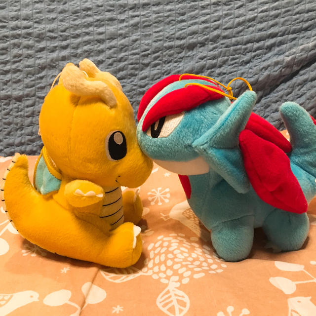 ポケモン(ポケモン)のポケモン ぬいぐるみ カイリュー、ボーマンダ 2体セット エンタメ/ホビーのおもちゃ/ぬいぐるみ(ぬいぐるみ)の商品写真